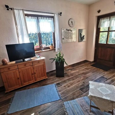 דירות Villar San Costanzo Casa Bella Vista מראה חיצוני תמונה
