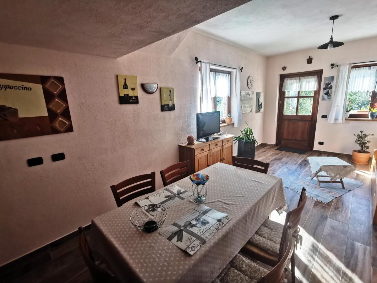 דירות Villar San Costanzo Casa Bella Vista מראה חיצוני תמונה